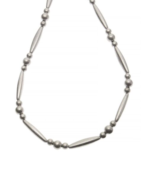 Ungrid(アングリッド)の「モチーフビーズショートネックレス(ネックレス・レディース・シルバー・FREE)」の5枚目の写真