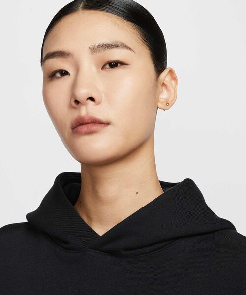 NIKE（ナイキ）の「《セットアップ対応商品》ナイキ スポーツウェア ウィメンズ オーバーオーバーサイズド フレンチテリー プルオーバー パーカー / Nike Sportswear Women's Over-Oversized French Terry Pullover Hoodie HQ5888-010 Black（パーカー・レディース・ブラック・XS/XL/S/M/L/2XL）」の3枚目の写真