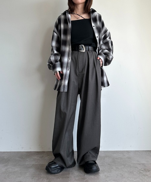 apres jour mignon（アプレジュールミニョン）の「【SETUP可能】ボリュームタックパンツ（スラックス・レディース・ネイビー/ブラック/チャコールグレー/グレー・SMALL/X-LARGE/MEDIUM）」の16枚目の写真