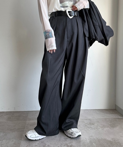 apres jour mignon（アプレジュールミニョン）の「【SETUP可能】ボリュームタックパンツ（スラックス・レディース・ネイビー/ブラック/チャコールグレー/グレー・SMALL/X-LARGE/MEDIUM）」の22枚目の写真