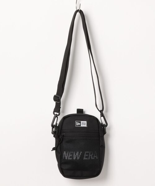 NEW ERA（ニューエラ）の「【NEW ERA/ニューエラ】SHOULDER POUCH（ショルダーバッグ・メンズ・ブラック/サンドベージュ/ブラック×ホワイト・FREE）」の2枚目の写真