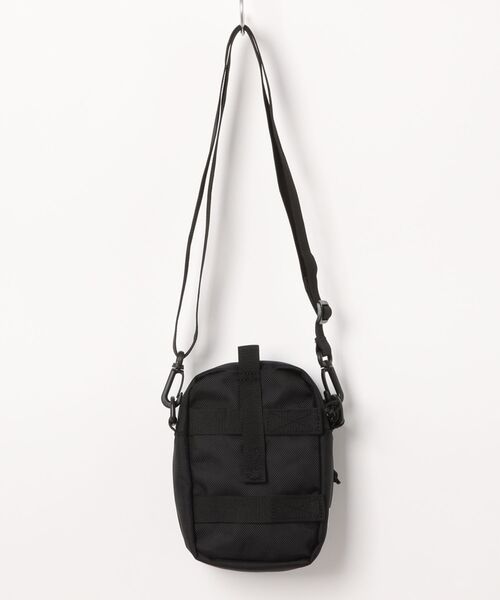 NEW ERA（ニューエラ）の「【NEW ERA/ニューエラ】SHOULDER POUCH（ショルダーバッグ・メンズ・ブラック/サンドベージュ/ブラック×ホワイト・FREE）」の4枚目の写真