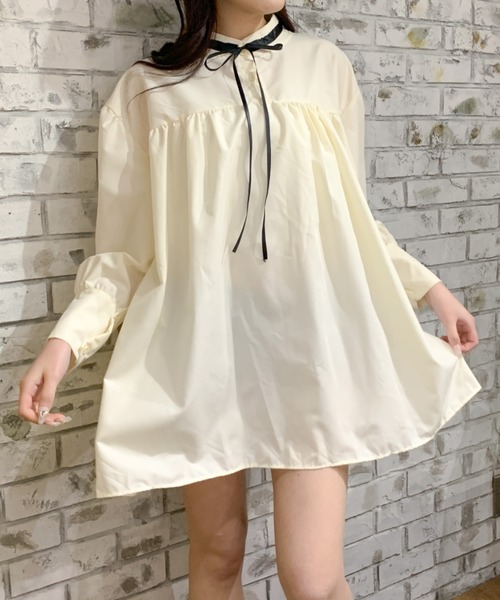 Teem Store（チームストア）の「リボンタイ付きパフスリーブミニシャツワンピース（シャツワンピース・レディース・アイボリー・L/M）」の11枚目の写真