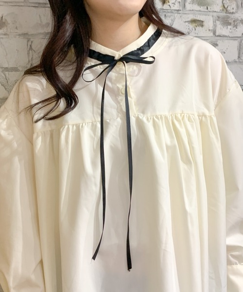 Teem Store（チームストア）の「リボンタイ付きパフスリーブミニシャツワンピース（シャツワンピース・レディース・アイボリー・L/M）」の13枚目の写真