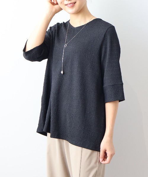 MB mint breeze(エムビーミントブリーズ)の「【L~5L 大きいサイズ】シャーリングニットバックギャザープルオーバー(Tシャツ/カットソー・レディース・ブラック/グリーン/カーキ・5L/3L/LL/4L/L)」の7枚目の写真