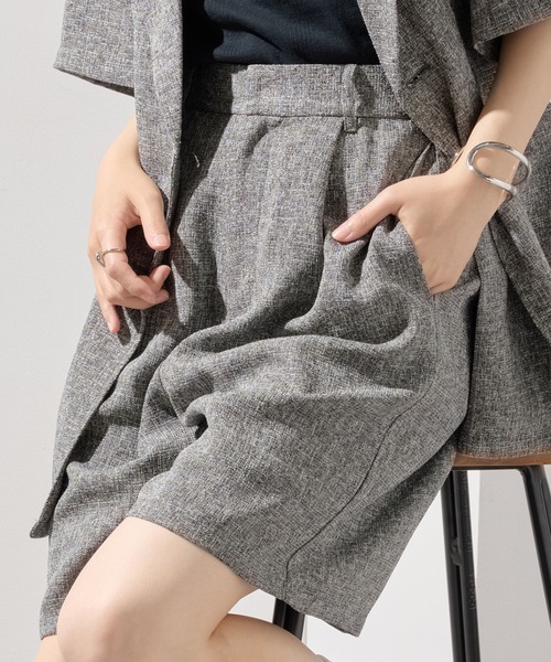 MAISON BREEZE(メゾンブリーズ)の「【MAISON BREEZE】サマーツイードタックハーフパンツ DTK(その他パンツ・レディース・ブラウン/ブラック/グレー・FREE)」の16枚目の写真