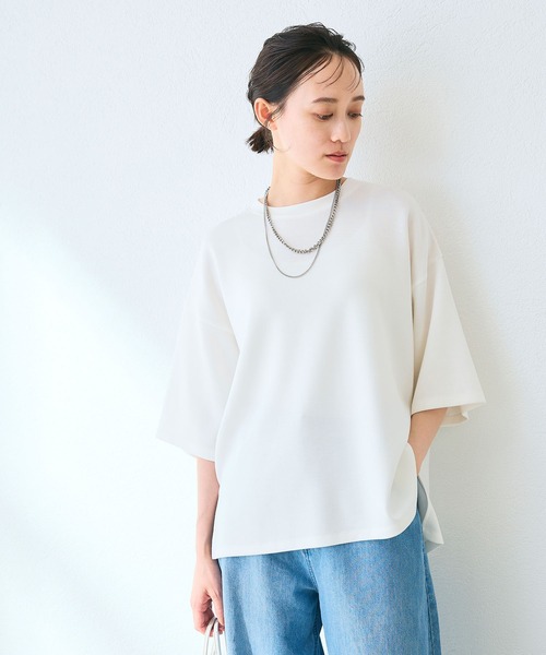 CROSS FUNCTION（クロスファンクション）の「《シワになりにくい》なめらかダンボール ビッグシルエットTシャツ【CF/クロスファンクション】（Tシャツ/カットソー・レディース・ライトピンク/ライトイエロー/オフホワイト/ライトグレー/ブラウン/ブラック/ネイビー・L/M/LL）」の14枚目の写真