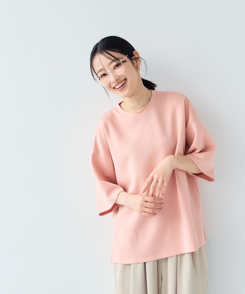 CROSS FUNCTION（クロスファンクション）の「《シワになりにくい》なめらかダンボール ビッグシルエットTシャツ【CF/クロスファンクション】（Tシャツ/カットソー・レディース・ライトピンク/ライトイエロー/オフホワイト/ライトグレー/ブラウン/ブラック・L/M/LL）」の8枚目の写真