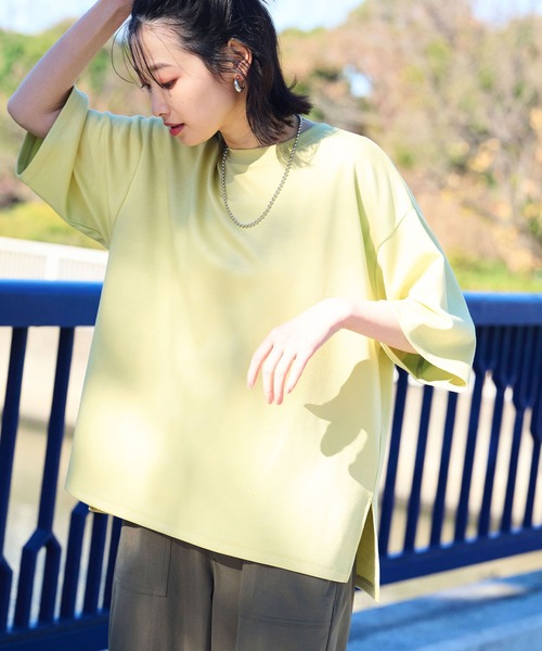 CROSS FUNCTION（クロスファンクション）の「《シワになりにくい》なめらかダンボール ビッグシルエットTシャツ【CF/クロスファンクション】（Tシャツ/カットソー・レディース・ライトピンク/ライトイエロー/オフホワイト/ライトグレー/ブラウン/ブラック・L/M/LL）」の9枚目の写真