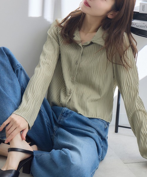 RU.TI.LE（ルチル）の「【RU.TI.LE】ウェーブカットジャガードトップス（Tシャツ/カットソー・レディース・カーキ/ホワイト/ベージュ・MEDIUM）」の3枚目の写真