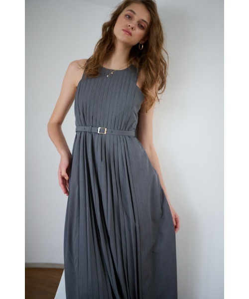 Estella.K(エステラケー)の「Emilia Pleated Dress タックプリーツタンクロングドレス(ワンピース・レディース・ベージュ/グレー・FREE)」の7枚目の写真