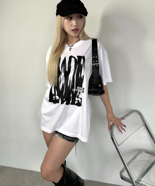 link lot（リンクロット）の「ロゴプリントビッグシルエットT レトロレター ストリート 男女兼用（Tシャツ/カットソー・メンズ・ブラック/ホワイト・M/L）」の2枚目の写真