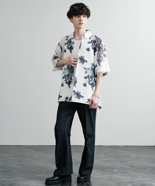 Rocky Monroe(ロッキーモンロー)の「オーバーサイズ チェック柄 フラワー柄 総柄プリント半袖レギュラーカラーメッシュシャツ(シャツ/ブラウス・メンズ・ブルー/ホワイト系/ブラック系/ブラック/ホワイト・M/L/XL)」の7枚目の写真