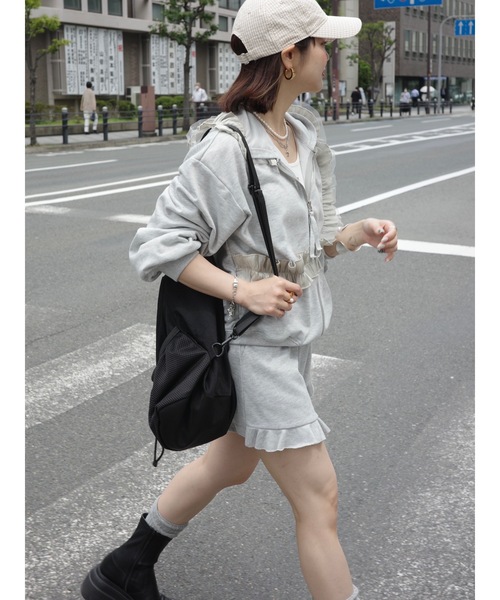 jumelle（ジュメロ）の「design frill parka（パーカー・レディース・グレー・FREE）」の7枚目の写真