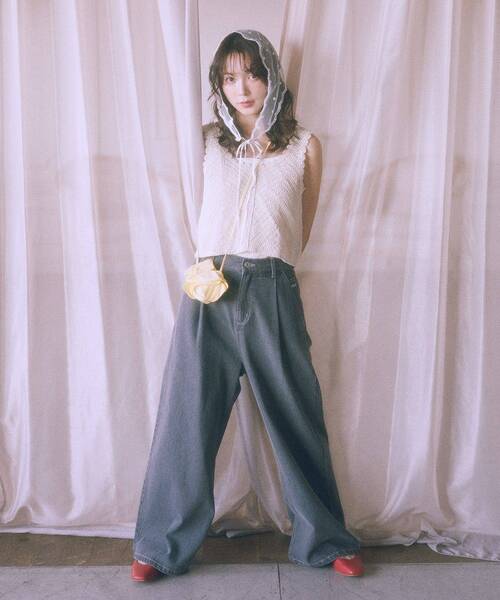 earth music&ecology（アースミュージックアンドエコロジー）の「ペタルモチーフミニショルダーバッグ（ショルダーバッグ・レディース・ピンク/サックスブルー/ブラック/ライトイエロー・FREE）」の7枚目の写真