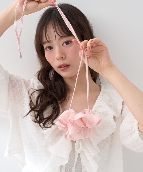 earth music&ecology（アースミュージックアンドエコロジー）の「ペタルモチーフミニショルダーバッグ（ショルダーバッグ・レディース・ピンク/サックスブルー/ブラック/ライトイエロー・FREE）」の10枚目の写真