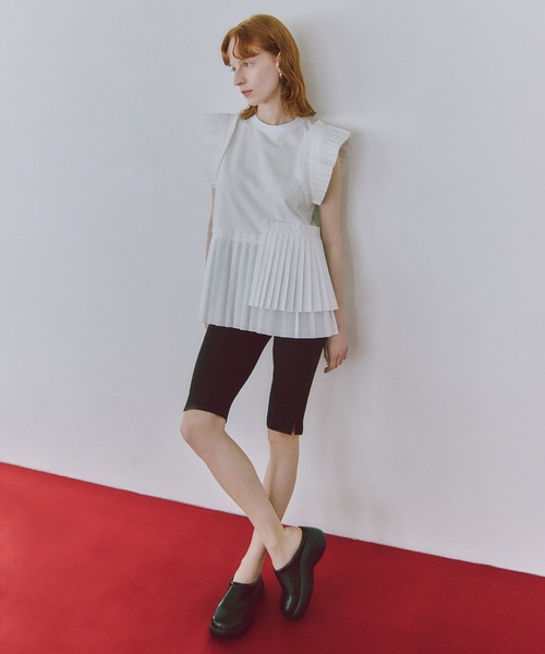 ADAM ET ROPE'（アダムエロペ）の「【サステナブル】プリーツコンビプルオーバー（Tシャツ/カットソー・レディース・ブラック/ホワイト/サックスブルー・FREE）」の5枚目の写真