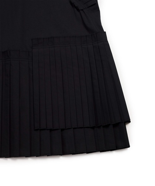 ADAM ET ROPE'（アダムエロペ）の「【サステナブル】プリーツコンビプルオーバー（Tシャツ/カットソー・レディース・ブラック/ホワイト/サックスブルー・FREE）」の12枚目の写真