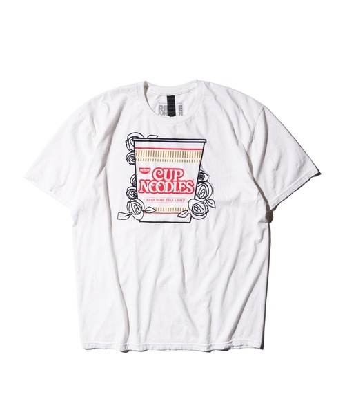 THRIFTY LOOK(スリフティールック)の「THRIFTY LOOK / スリフティールック THRIFTY "CUP NOODLES" TEE カップヌードル 企業ロゴ 企業Tシャツ(Tシャツ/カットソー・メンズ・ブラック/ホワイト/ホワイト系1・LARGE/X-LARGE/MEDIUM)」の4枚目の写真