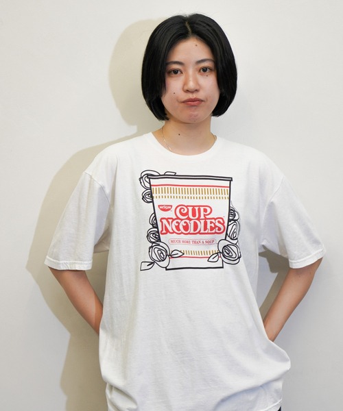 THRIFTY LOOK(スリフティールック)の「THRIFTY LOOK / スリフティールック THRIFTY "CUP NOODLES" TEE カップヌードル 企業ロゴ 企業Tシャツ(Tシャツ/カットソー・メンズ・ブラック/ホワイト/ホワイト系1・LARGE/X-LARGE/MEDIUM)」の21枚目の写真