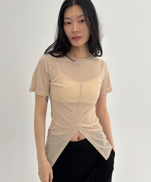 FUULLY STUDIO（フーリィーステューディオ）の「センタースリットシアーハーフスリーブトップス（Tシャツ/カットソー・レディース・ベージュ/ブラック/ライトピンク・FREE）」の12枚目の写真