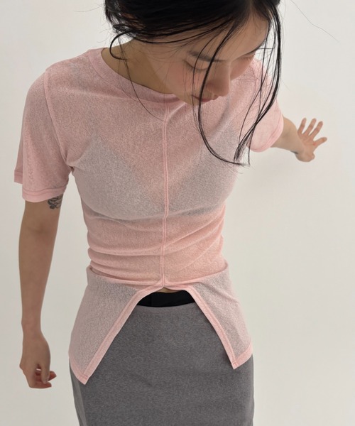 FUULLY STUDIO（フーリィーステューディオ）の「センタースリットシアーハーフスリーブトップス（Tシャツ/カットソー・レディース・ベージュ/ブラック/ライトピンク・FREE）」の22枚目の写真