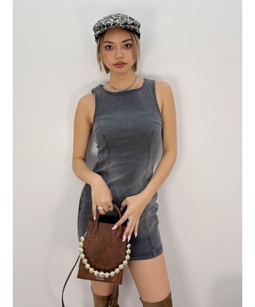 EVRIS（エヴリス）の「ボールチェーンモチーフスクエアショルダーBAG（ショルダーバッグ・レディース・ブラウン/ブルー/ブラック・FREE）」の15枚目の写真