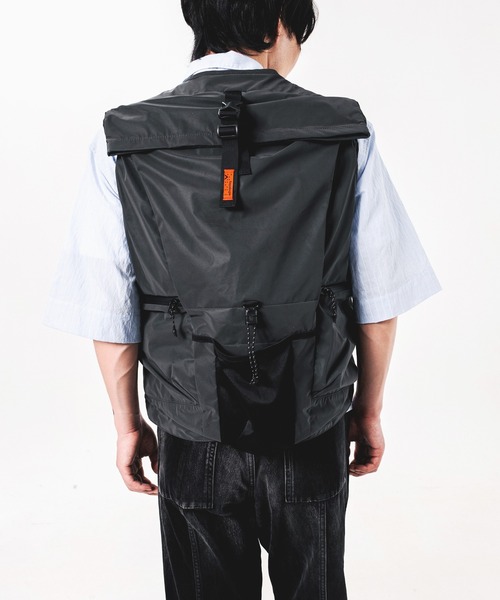 Topologie(トポロジー)の「BACKPACK VEST バックパックベスト(ベスト・メンズ・ブラック・ONE SIZE)」の8枚目の写真
