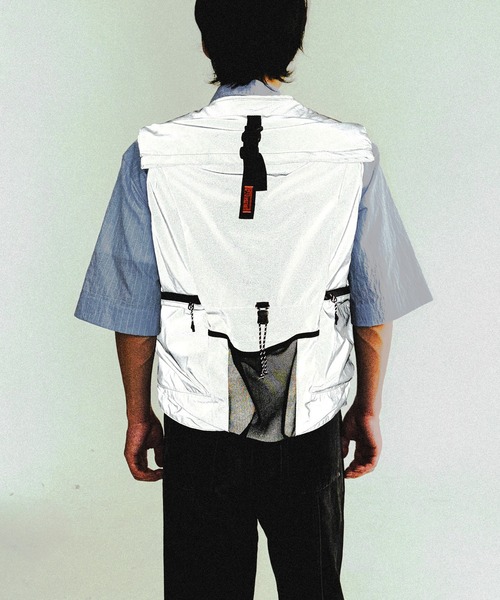 Topologie(トポロジー)の「BACKPACK VEST バックパックベスト(ベスト・メンズ・ブラック・ONE SIZE)」の12枚目の写真