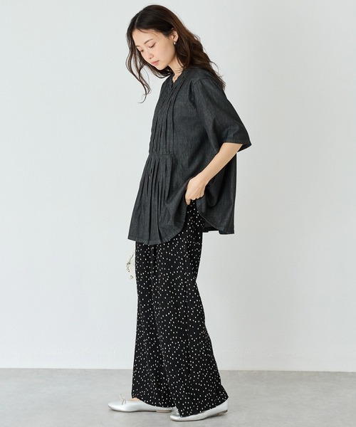 LAVEANGE（ラビアンジェ）の「デニムタックブラウス（シャツ/ブラウス・レディース・ネイビー/ブラック・4L/3L/LL/M/5L）」の22枚目の写真