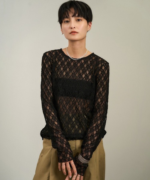 SALON adam et rope'（サロン アダム エ ロペ）の「レースシアートップス［ストレッチ］（その他トップス・レディース・ブラック/オフホワイト/ブラウン系その他2・FREE）」の4枚目の写真
