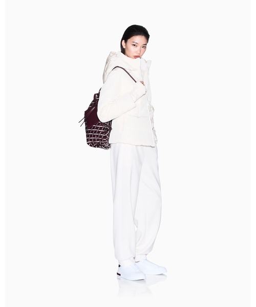 ARMANI EXCHANGE(アルマーニエクスチェンジ)の「【A|X アルマーニ エクスチェンジ】刺繍ロゴ スウェットジョガーパンツ(スウェットパンツ・レディース・ホワイト/ブラック・MEDIUM/SMALL/X-SMALL/LARGE/X-LARGE)」の9枚目の写真
