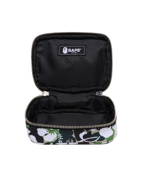 A BATHING APE(アベイシングエイプ)の「ABC RESORT CAMO AMENITY POUCH(ポーチ・メンズ・グリーン・FREE)」の3枚目の写真