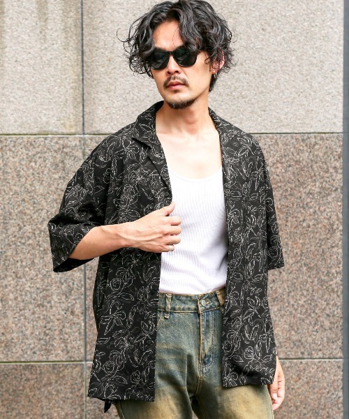 LUXSTYLE（ラグスタイル）の「線画花柄オープンカラー半袖シャツ（シャツ/ブラウス・メンズ・ブラック/ベージュ・M/L）」の3枚目の写真