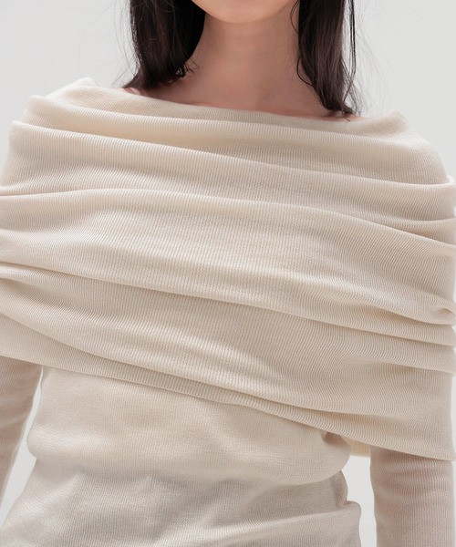 DRESSLAVE（ドレスレイブ）の「big offshoulder pull(ビッグオフショルダープルオーバー)（ニット/セーター・レディース・ホワイト/チャコールグレー・38）」の5枚目の写真