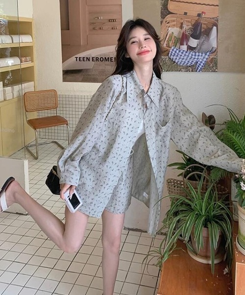 花びらデザインスリーブ + ショートパンツ セットアップ 4061009 花びらデザインスリーブ 隠れれ ショートパンツ セットアップ