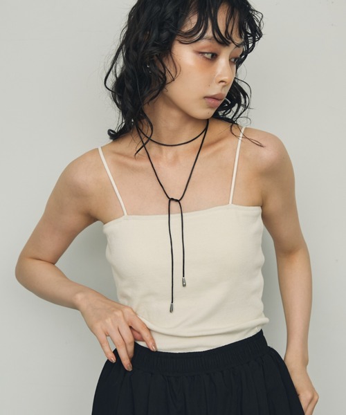 Trish(トリッシュ)の「テレコカップ付きベアキャミ(キャミソール・レディース・アイボリー/ブラック/ブラウン・FREE)」の4枚目の写真
