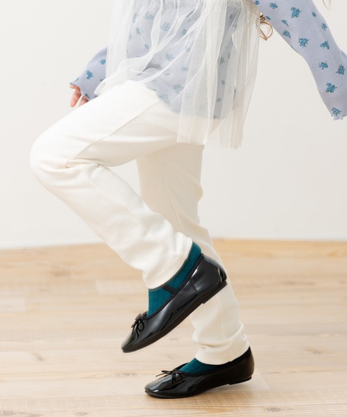 chil2（チルツー）の「全20色 カラバリ ハイパーストレッチ パンツ（その他パンツ・キッズ・ブルー/クリーム/ライトブルー/グレー/チャコールグレー/ブラウン/ブラック/カーキ/グリーン/ピンク/ワインレッド/ベージュ/ネイビー/イエロー/オレンジ/ミント/モカ/ラベンダー/サックスブルー/アイボリー・80ｃｍ/90cm/120cm/130cm/140cm/150cm/100cm/110cm）」の9枚目の写真