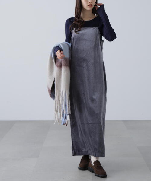 FREE'S MART（フリーズマート）の「◆２ストラップベロアキャミワンピース（ワンピース・レディース・ブラック/グレー/ブラウン・SMALL/MEDIUM）」の13枚目の写真