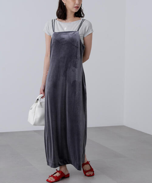 FREE'S MART（フリーズマート）の「◆２ストラップベロアキャミワンピース（ワンピース・レディース・ブラック/グレー/ブラウン・SMALL/MEDIUM）」の16枚目の写真