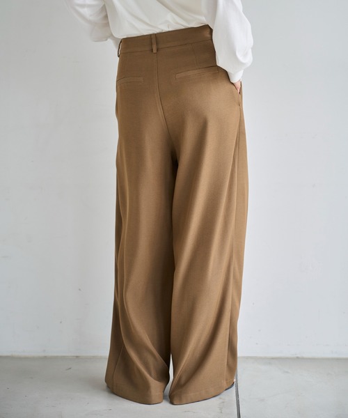 meilmada(メイルマダ)の「ツータックワイドスラックスパンツ(スラックス・レディース・ブラウン/アイボリー/ブラック・SMALL/MEDIUM)」の21枚目の写真