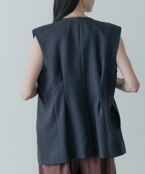 GALLEST（ギャレスト）の「【セットアップ対応】ウーステッドライクジレジャケット（ノーカラージャケット・レディース・チャコールグレー/グレー・38/34）」の13枚目の写真