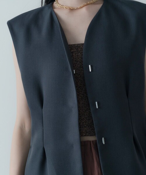 GALLEST（ギャレスト）の「【セットアップ対応】ウーステッドライクジレジャケット（ノーカラージャケット・レディース・チャコールグレー/グレー・38/34）」の18枚目の写真