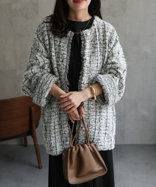 ap retro(アプレトロ)の「ツイード編みニットカーディガン / ニットジャケット(ノーカラージャケット・レディース・ベージュ系その他/ブラック系その他/グレー・FREE)」の12枚目の写真