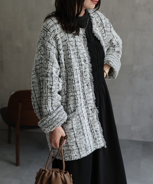 ap retro(アプレトロ)の「ツイード編みニットカーディガン / ニットジャケット(ノーカラージャケット・レディース・ベージュ系その他/ブラック系その他/グレー・FREE)」の15枚目の写真