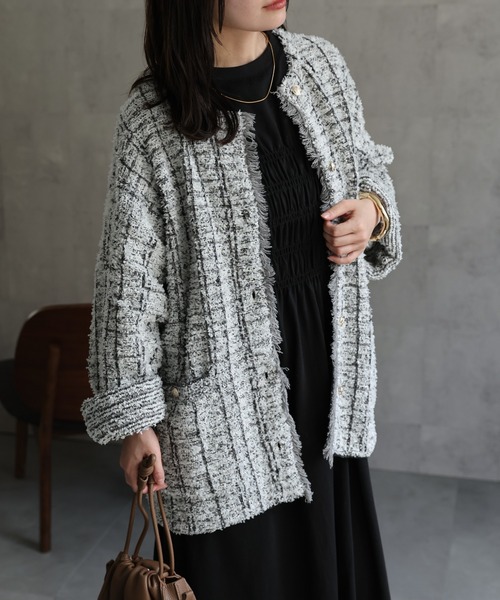 ap retro(アプレトロ)の「ツイード編みニットカーディガン / ニットジャケット(ノーカラージャケット・レディース・ベージュ系その他/ブラック系その他/グレー・FREE)」の13枚目の写真