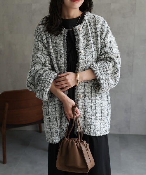 ap retro(アプレトロ)の「ツイード編みニットカーディガン / ニットジャケット(ノーカラージャケット・レディース・ベージュ系その他/ブラック系その他/グレー・FREE)」の11枚目の写真