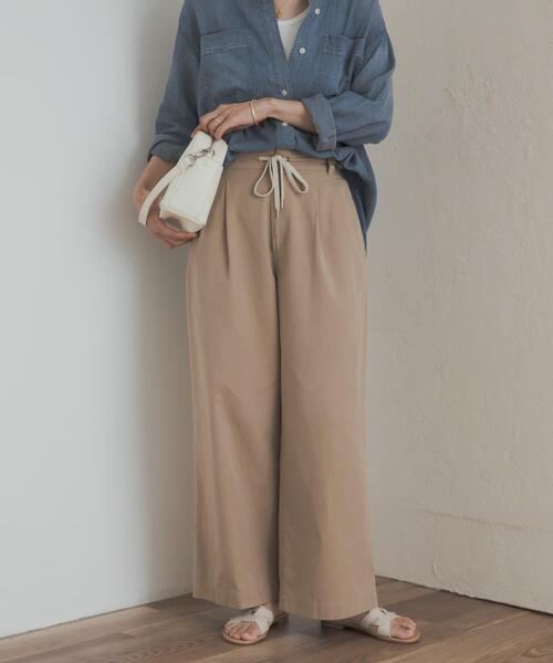 新品タグ付き かぐれ バティックイージーパンツDOORS 新品タグ付◇ かぐれ 小花刺繍イージーパンツ ブラック DOORS