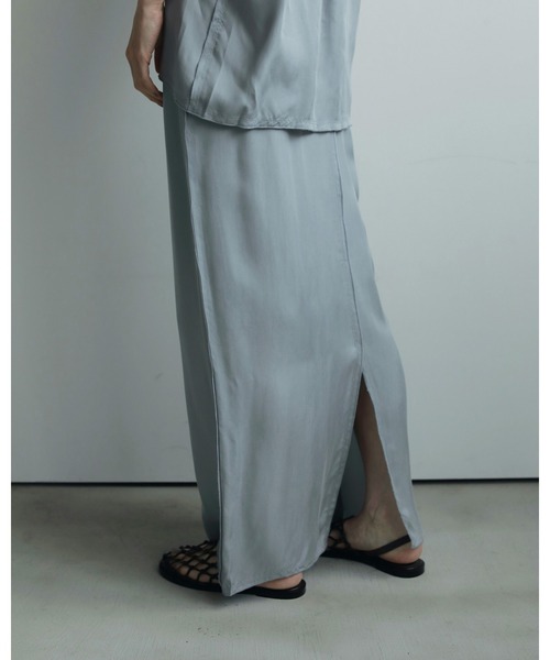 anuke(アンヌーク)の「Mellow Maxi Skirt(スカート・レディース・ブルー系その他/グレー・36inch/38inch)」の6枚目の写真