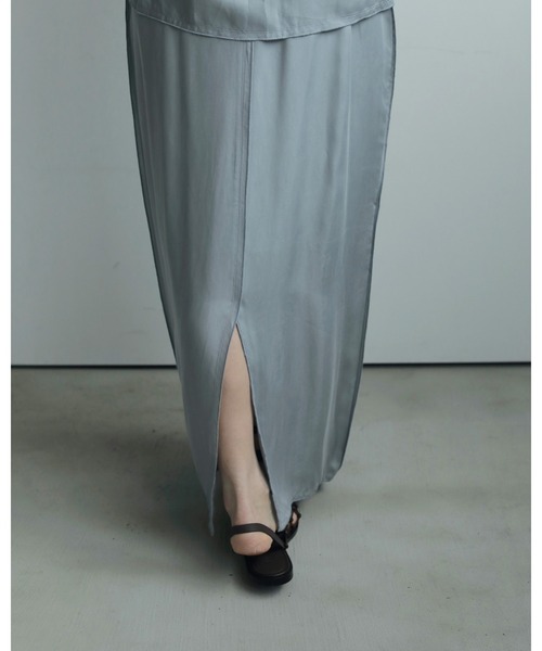 anuke(アンヌーク)の「Mellow Maxi Skirt(スカート・レディース・ブルー系その他/グレー・36inch/38inch)」の7枚目の写真